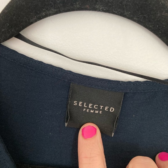 Selected Femme Hi-Lo flowing blouse - Picture 6 of 11